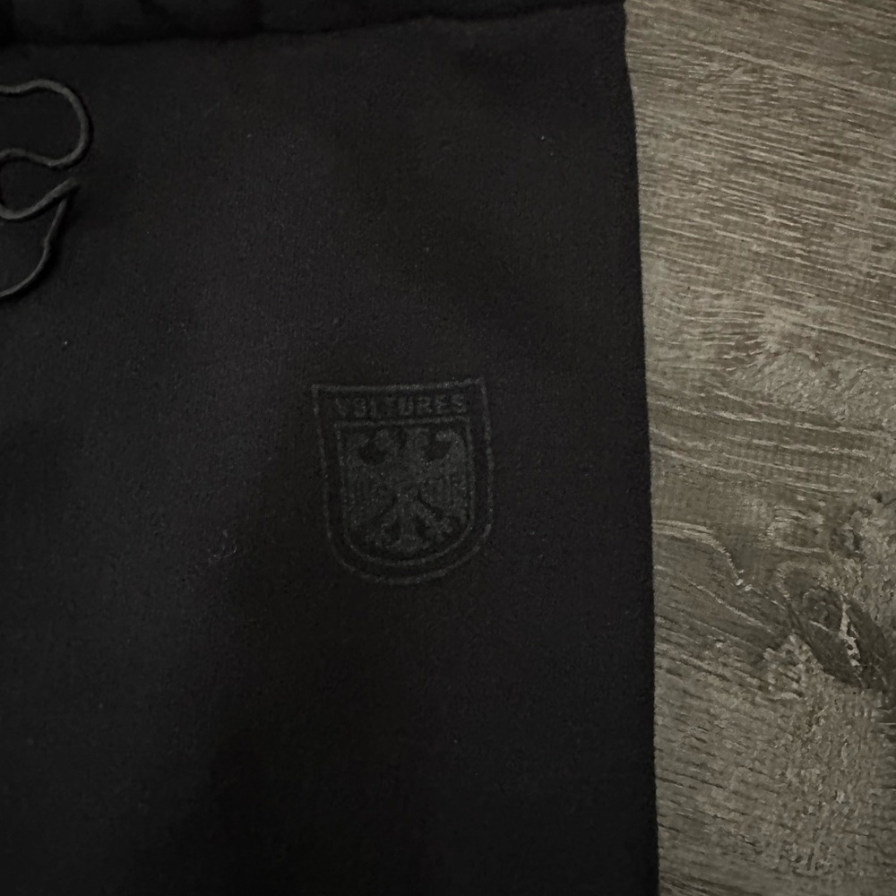 Yeezy Black Vultures Sweat Pants - Picture 2 of 3